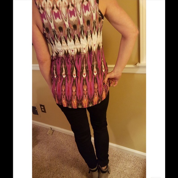 Aztec Print Top - Picture 4 of 4
