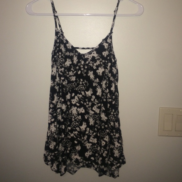 Floral print flowy tank/blouse