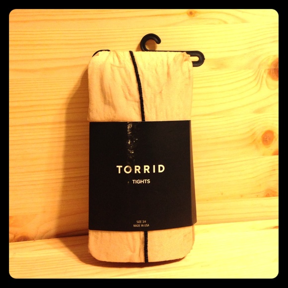 NWT Torrid Tights size 3/4 never worn