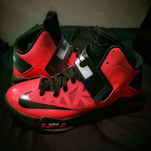 Nike Lebron Zoom Soldier 6