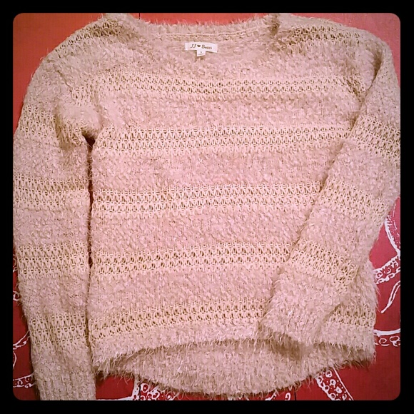 Soft fuzzy sweater - Picture 1 of 2