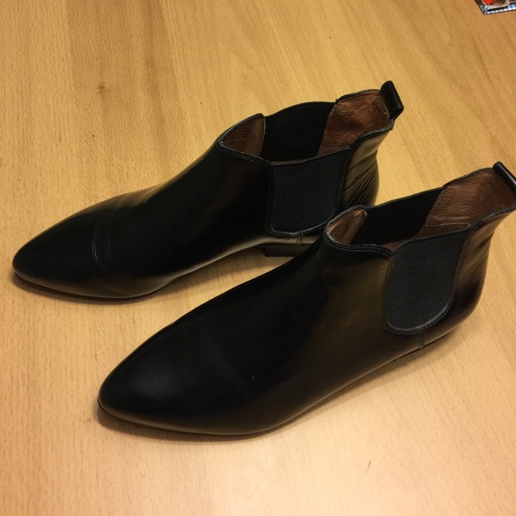 Madewell Black Chelsea Boots