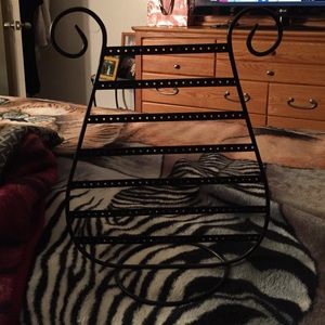 An earring organizer/holder