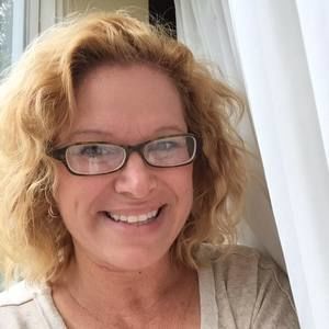 Meet your Posher, Michele