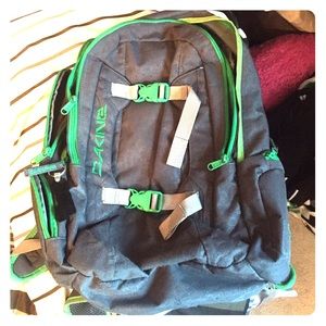 NWT Dakine backpack!💕