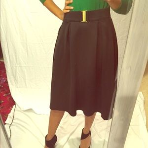 Black tea-length skirt