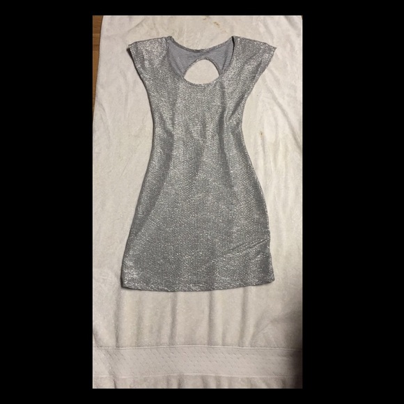 Delver dress size medium - Picture 4 of 4