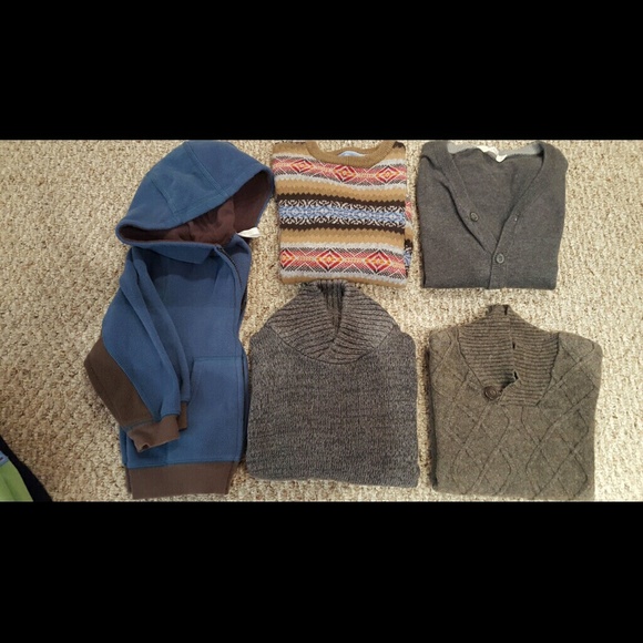Boys Sweaters Name Brands Excellent condition
