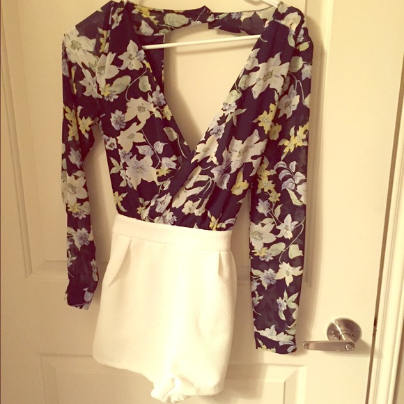 Floral romper BRAND NEW