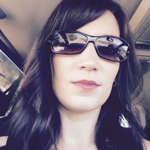 Meet your Posher, Candice