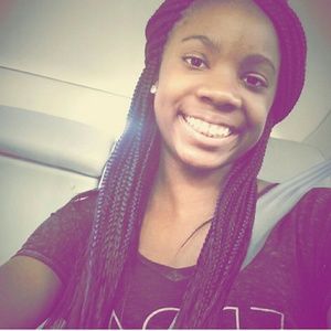 Meet your Posher, Amaya