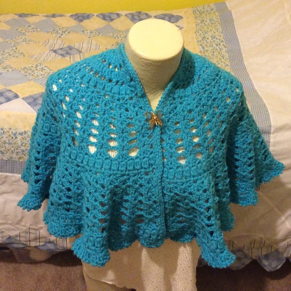 NEW HANDMADE SHORT SWEETHEART CAPE