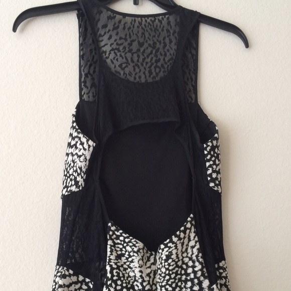 Parker dress - Picture 3 of 4