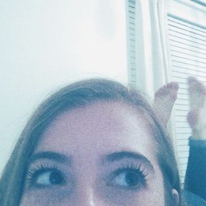 Meet your Posher, Brooke