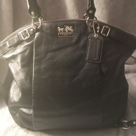 🌟🌟 SALE 🌟🌟Black Leather Coach Purse