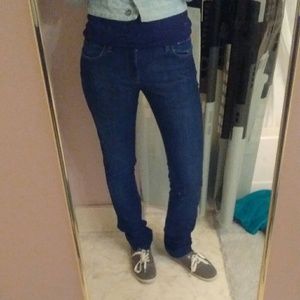 DLI961 Size 27 straight jeans