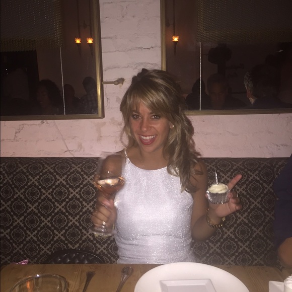 Meet your Posher, Ellen - Picture 1 of 1