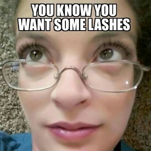 Meet your Posher, Carrie