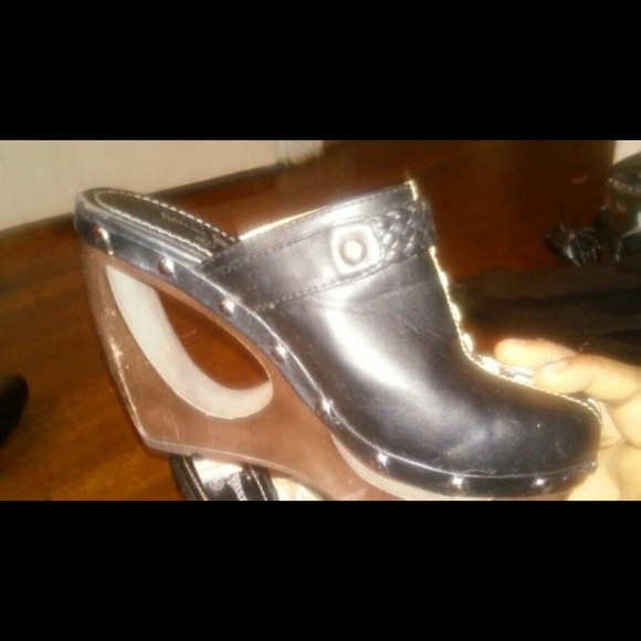 shoes - Picture 2 of 2