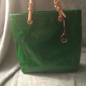 🌟🌟 SALE Green MK Bag🌟🌟
