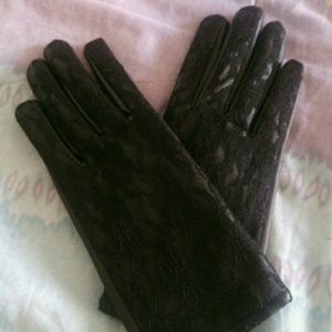 Black Lace Gloves