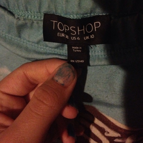 Stretchy High-Waisted 60's Inspired Pencil Skirt - Picture 2 of 2