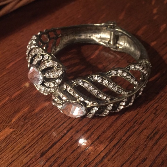 Bracelet - Picture 1 of 1