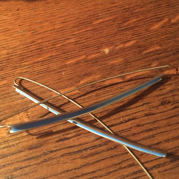 Earrings - Picture 1 of 1