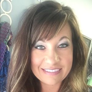 Meet your Posher, Angie