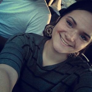 Meet your Posher, Kelli