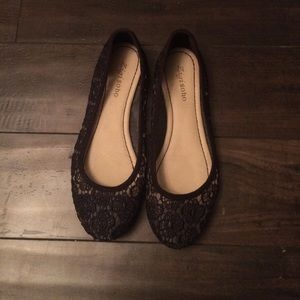 Black lace flats