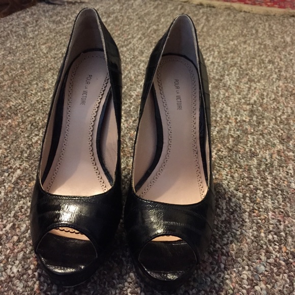 Pour La Victoire Heels