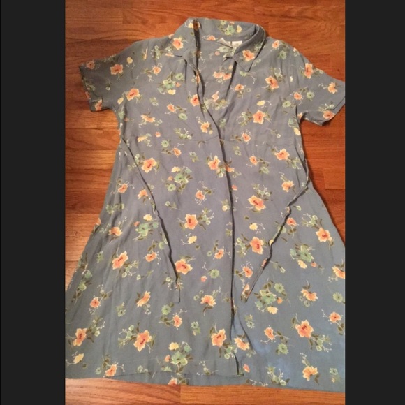 Dress - Picture 1 of 1