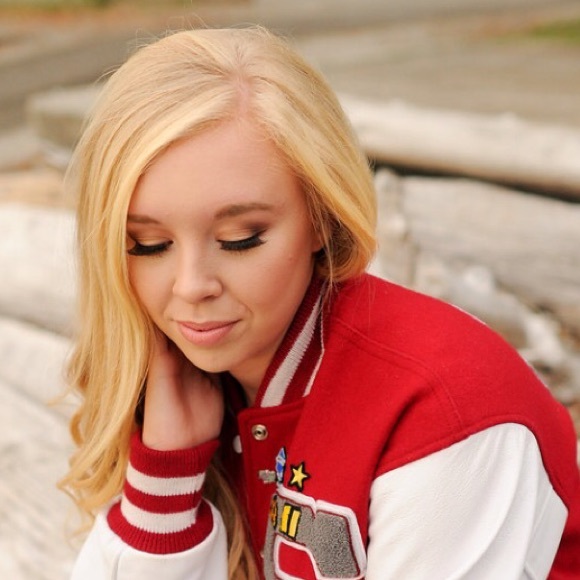 Meet your Posher, Camryn