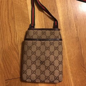 Gucci mini cross shoulder bag
