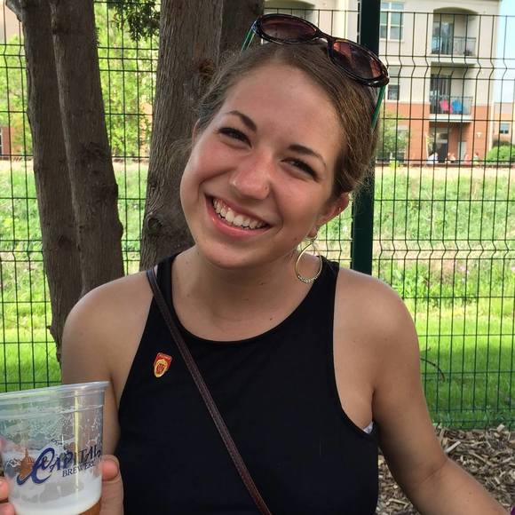 Meet your Posher, Elizabeth