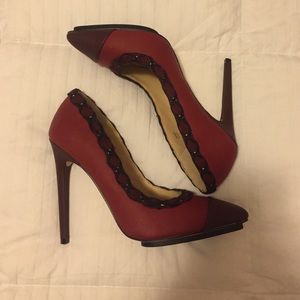 Gwen stefani burgundy heels