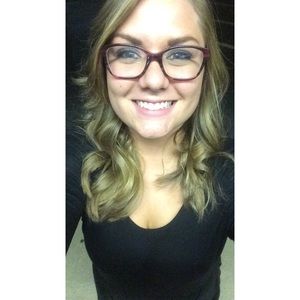 Meet your Posher, Christina