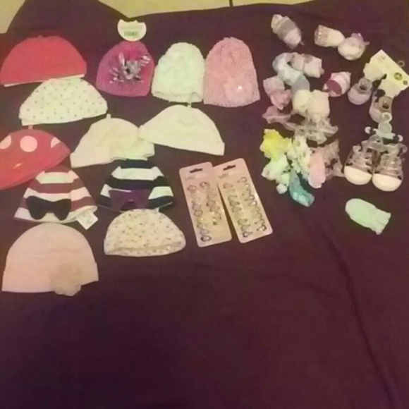 Baby girl headbands..hair clips..socks and shoes