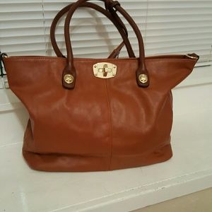 Brown tote
