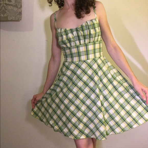 🚫SOLD🚫Sara Green/Yellow Plaid Sleeveless Dress