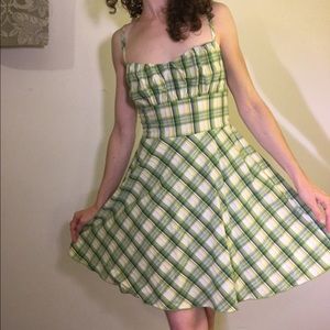 🚫SOLD🚫Sara Green/Yellow Plaid Sleeveless Dress