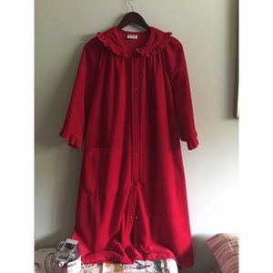 Vintage Red Peterpan Collared Overcoat/robe
