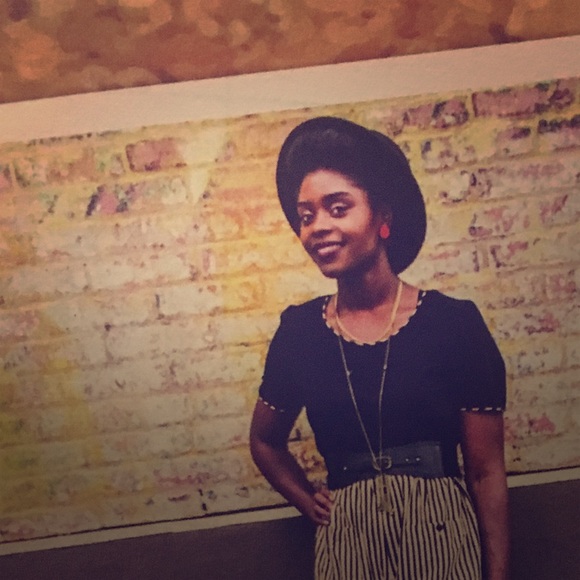 Meet your Posher, April - Picture 3 of 4