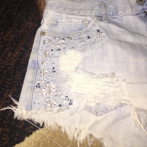 Abercrombie & Fitch shorts - Picture 2 of 4