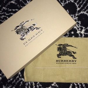 Burberry authentic wallet sized dust bag and box