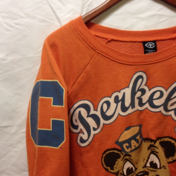 Forever 21 Cal Crop Sweater - Picture 3 of 3