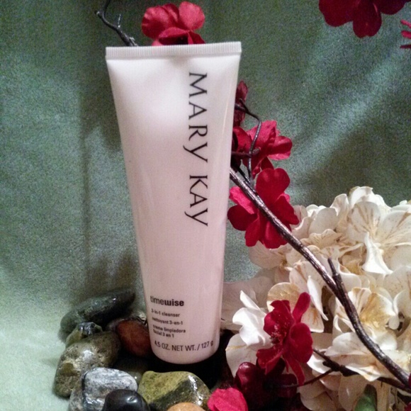 Mary Kay Timewise 3 in 1 cleanser normal to dry