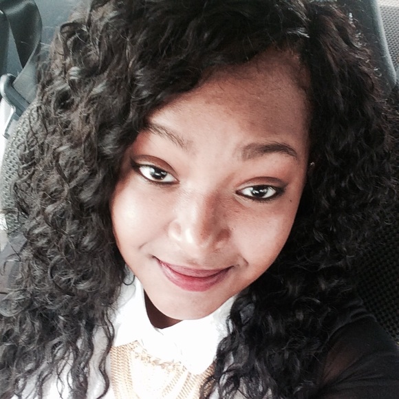 Meet your Posher, Jasmine