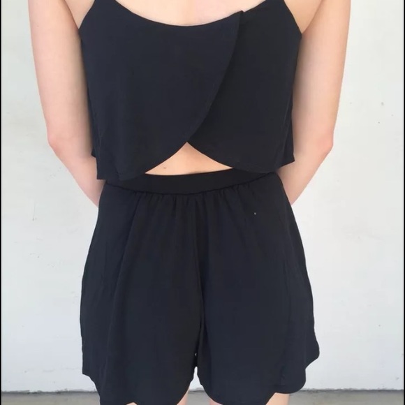 🚫SOLD🚫 Black Romper NWOT - Picture 2 of 3